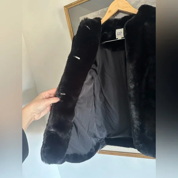 GAP Black Faux Fur Puffer Teddy Coat sz S - Picture 4 of 9
